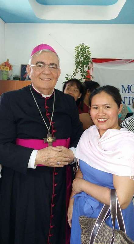 Hi Senior Caregiver Filipino Woman Seeks Caregiver Nanny Housekeeper