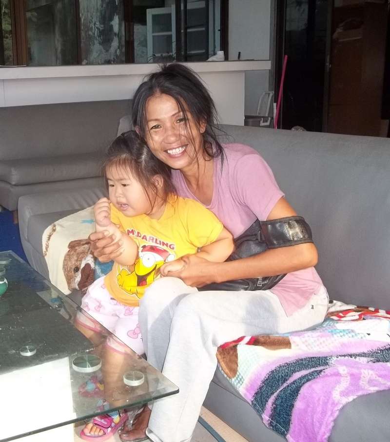 hi babysitter mature thai lady available to babysit babysit job